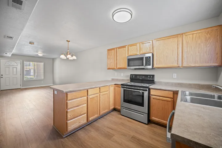 475 N Redwood Rd #86, Salt Lake City, Utah 84116
