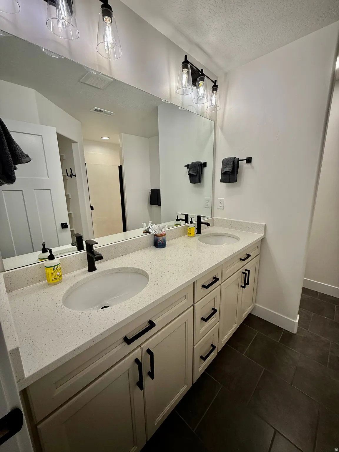 Primary ensuite bathroom