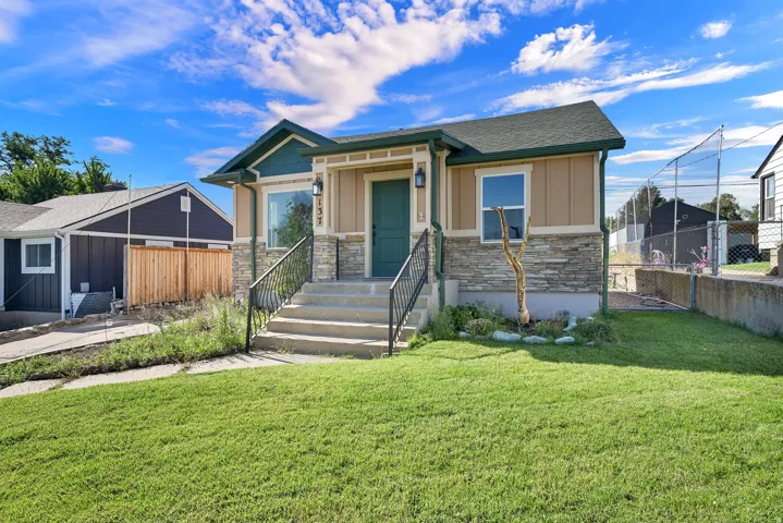 137 Country Dr, South Ogden, Utah 84405