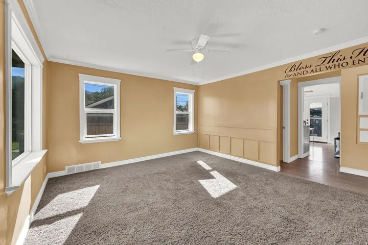 137 Country Dr, South Ogden, Utah 84405