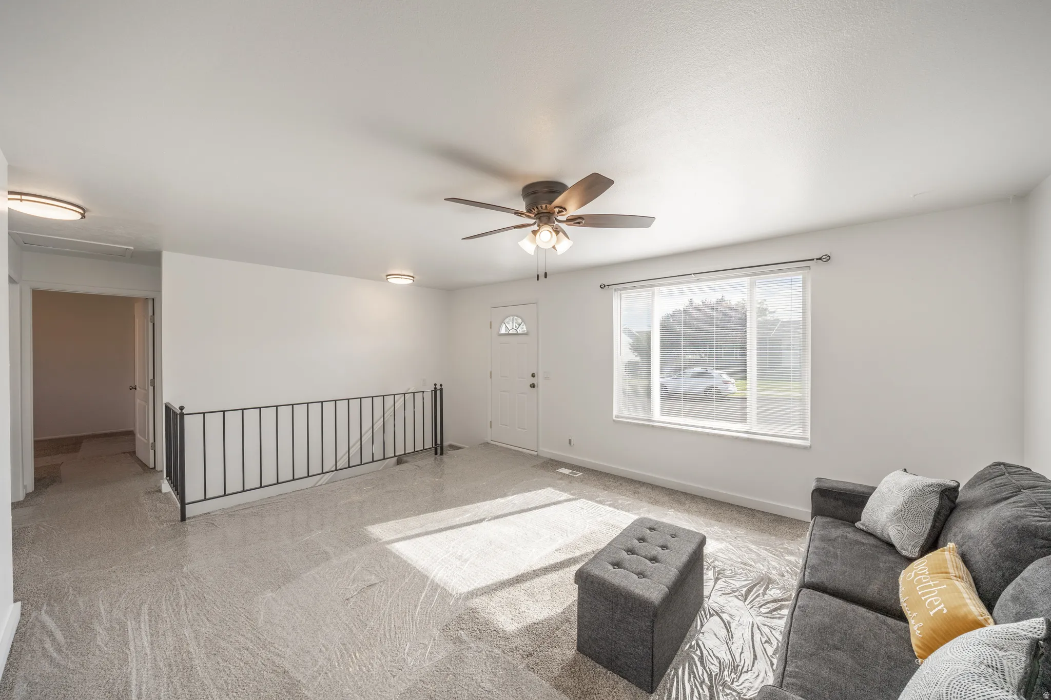 Recessed lighting and ceiling fan with integrated light kit