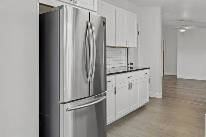 Stainless steel French door refrigerator