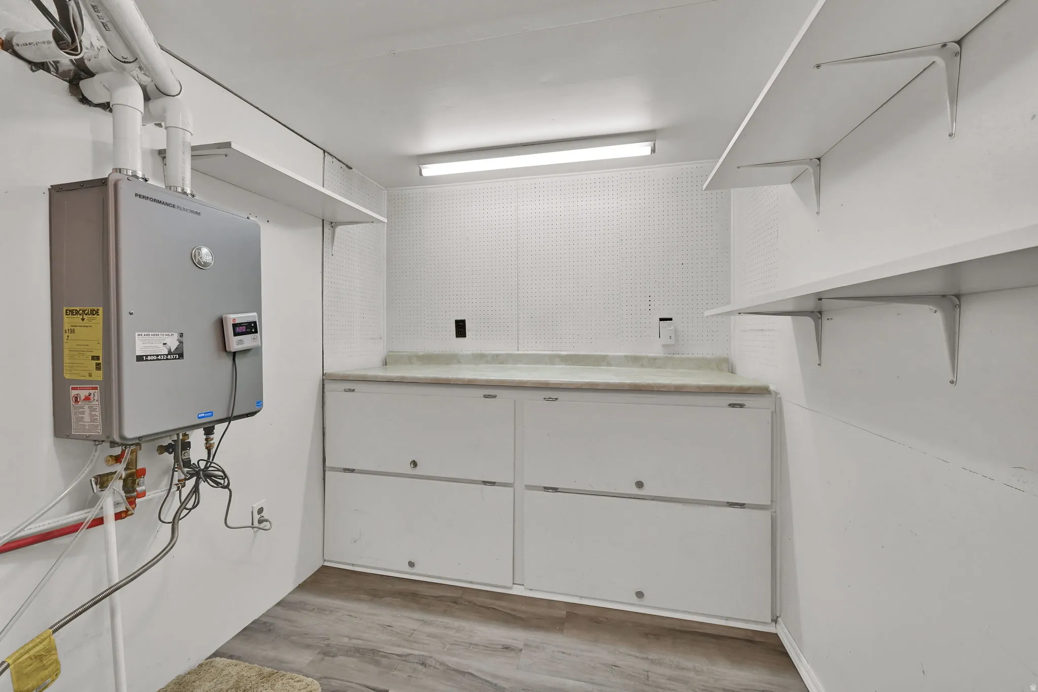 Tankless water heater and built in storageFurnace and A/C serviced every year!
