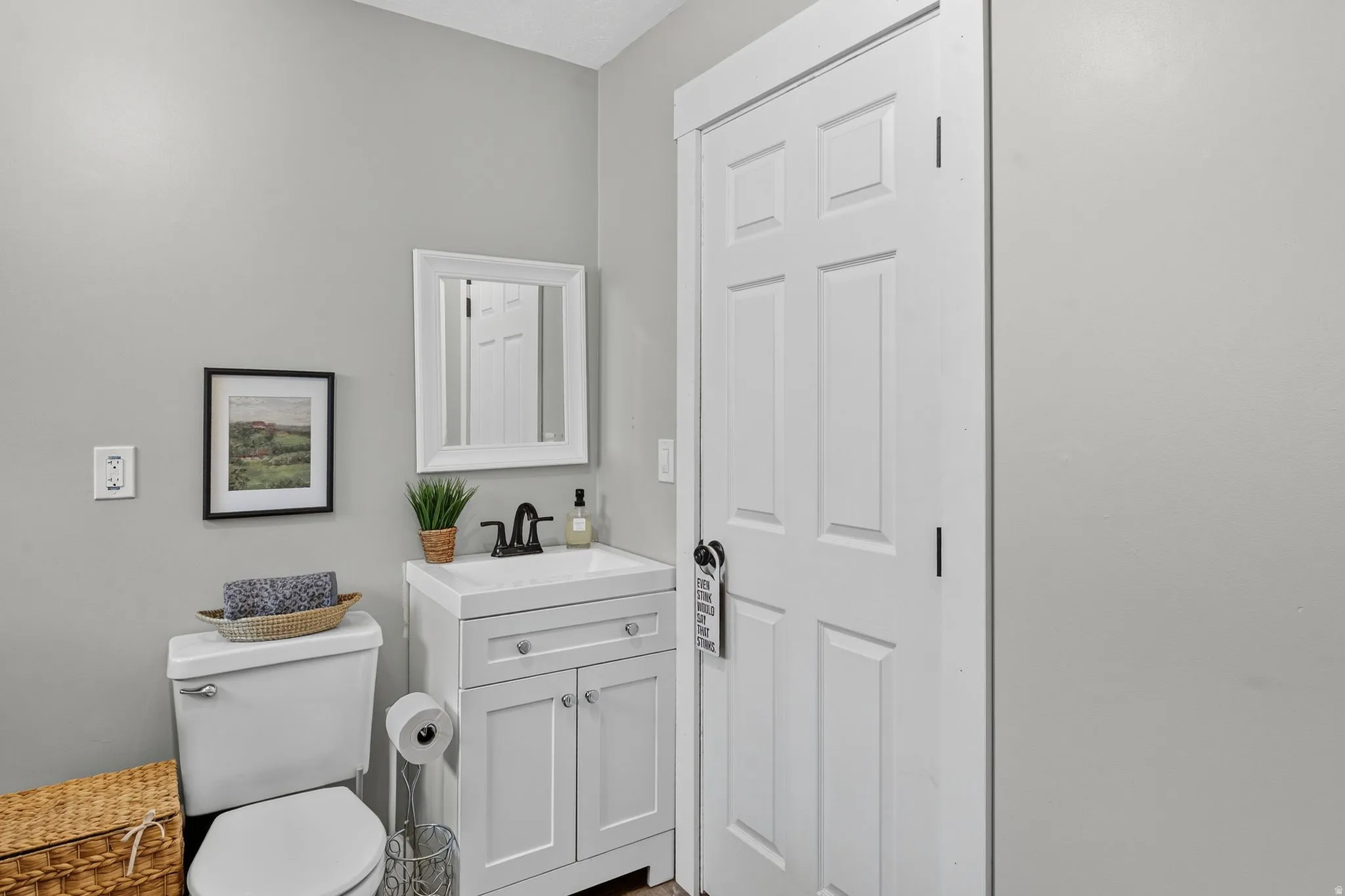 Lower Level Bath