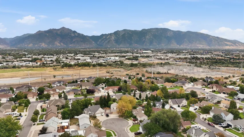 1041 W Covewood Pl, West Jordan, Utah 84088