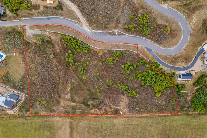 Aerial Survey. Outlining the property boundaries and surrounding topography
