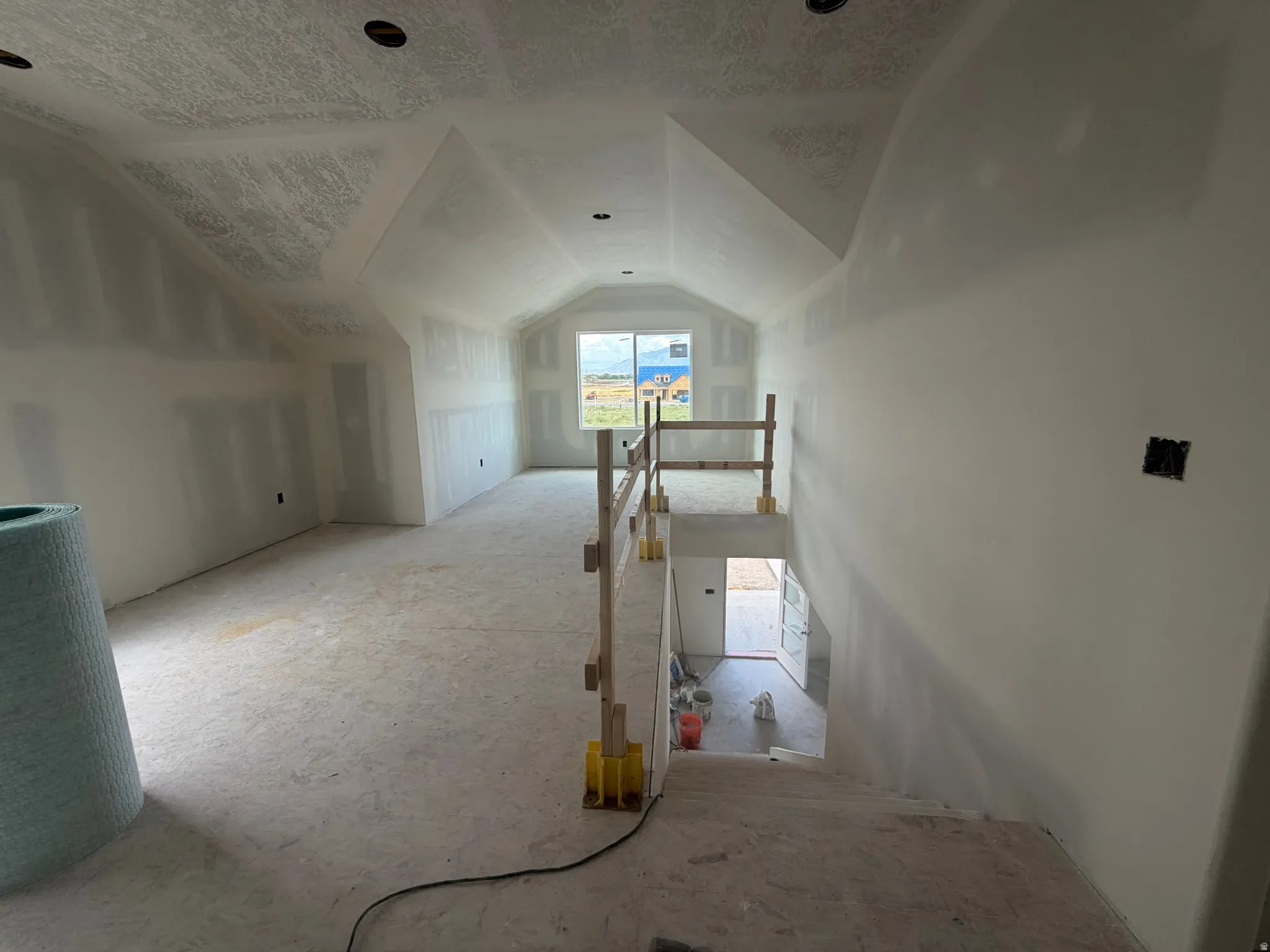 Loft/Living Room