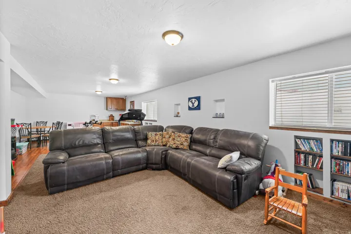 6742 S Ticklegrass Rd, West Jordan, Utah 84081