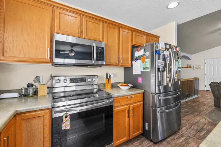 6742 S Ticklegrass Rd, West Jordan, Utah 84081