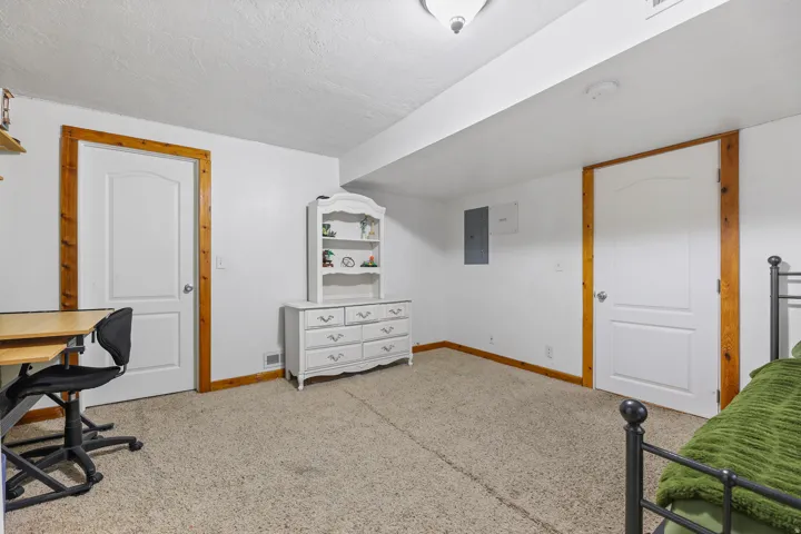 6742 S Ticklegrass Rd, West Jordan, Utah 84081