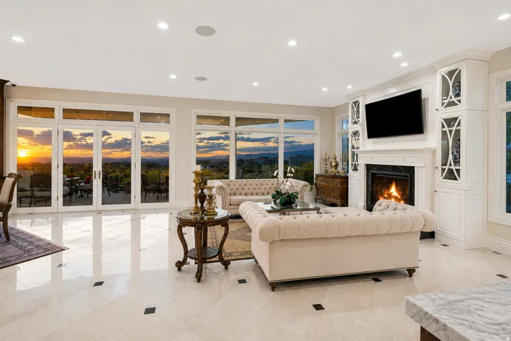 9862 S Granite Slope Dr, Sandy, Utah 84092
