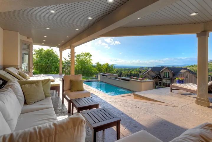 9862 S Granite Slope Dr, Sandy, Utah 84092