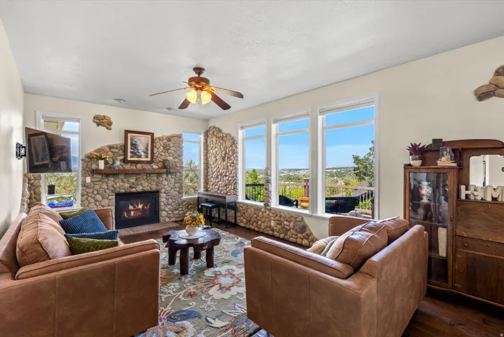 1333 E Martha Dunyon Cir, Draper, Utah 84020