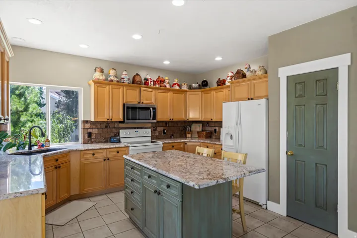 1333 E Martha Dunyon Cir, Draper, Utah 84020