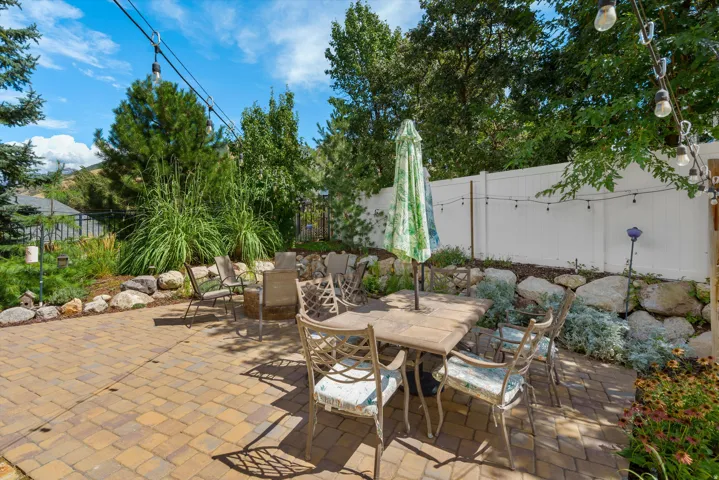 1333 E Martha Dunyon Cir, Draper, Utah 84020