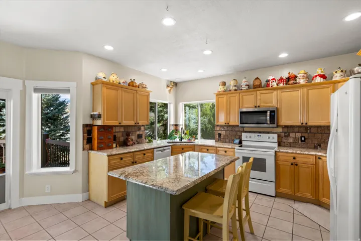1333 E Martha Dunyon Cir, Draper, Utah 84020