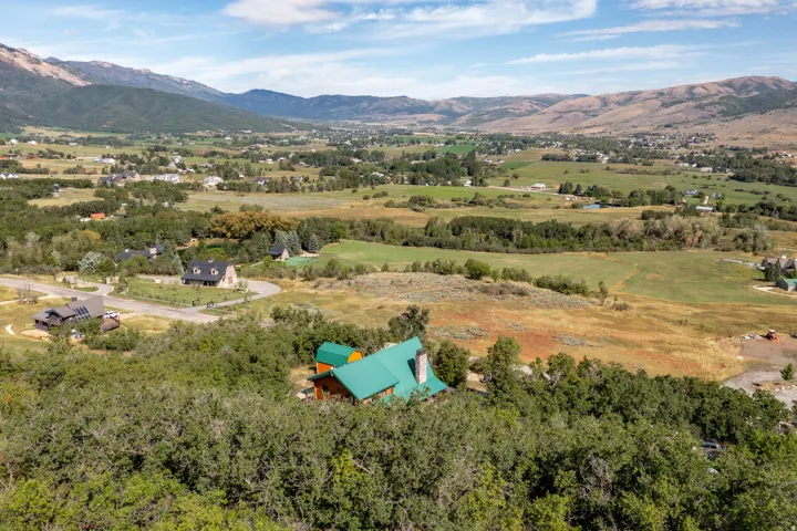 4033 E Nordic Valley Dr, Liberty, Utah 84310