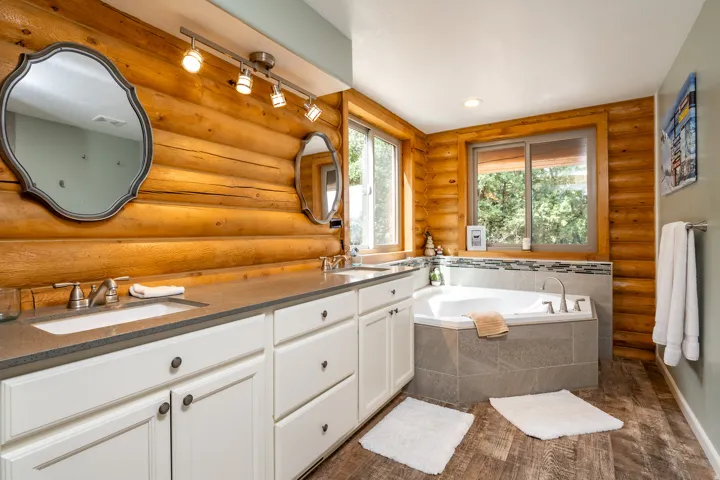 4033 E Nordic Valley Dr, Liberty, Utah 84310