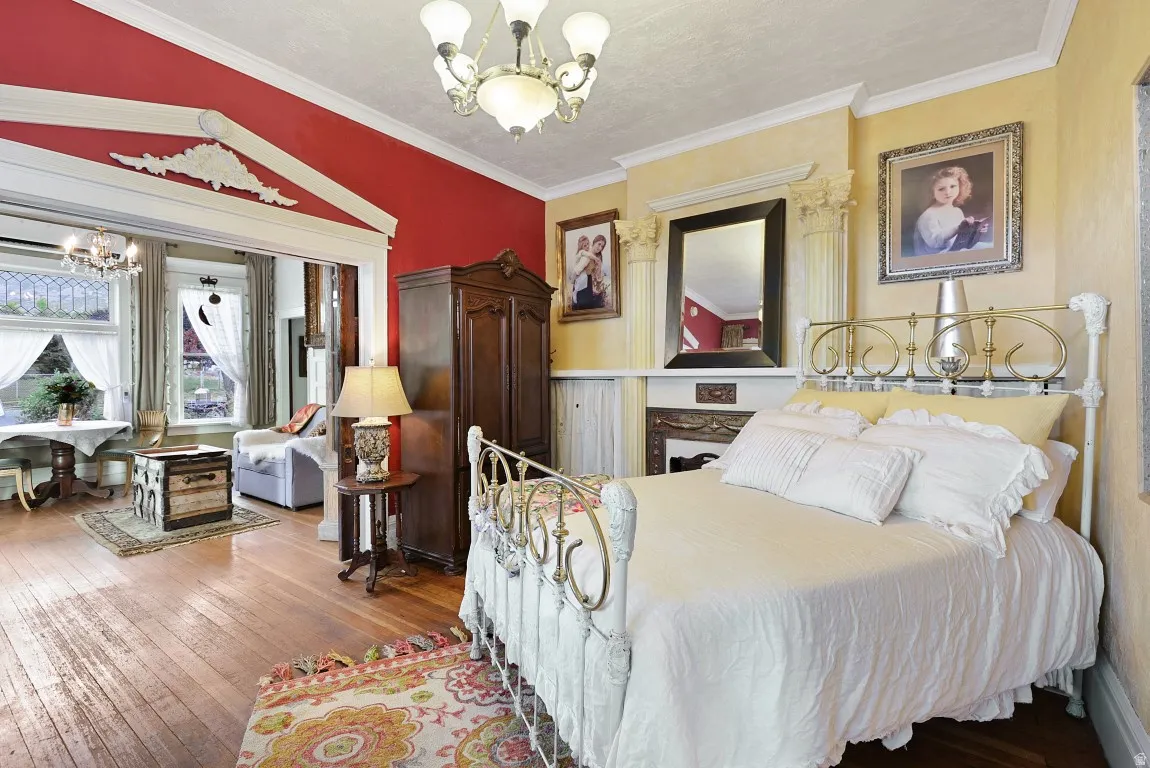 Bedroom with fireplace