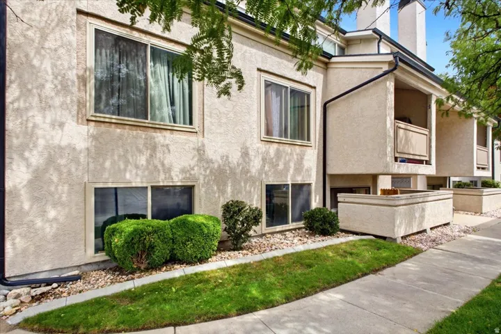 945 E Creek Hill Ln #10, Midvale, Utah 84047