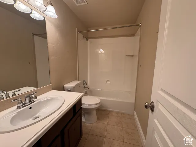 Main bathroom