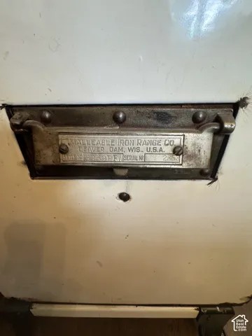 Vintage Malleable Iron Range Co