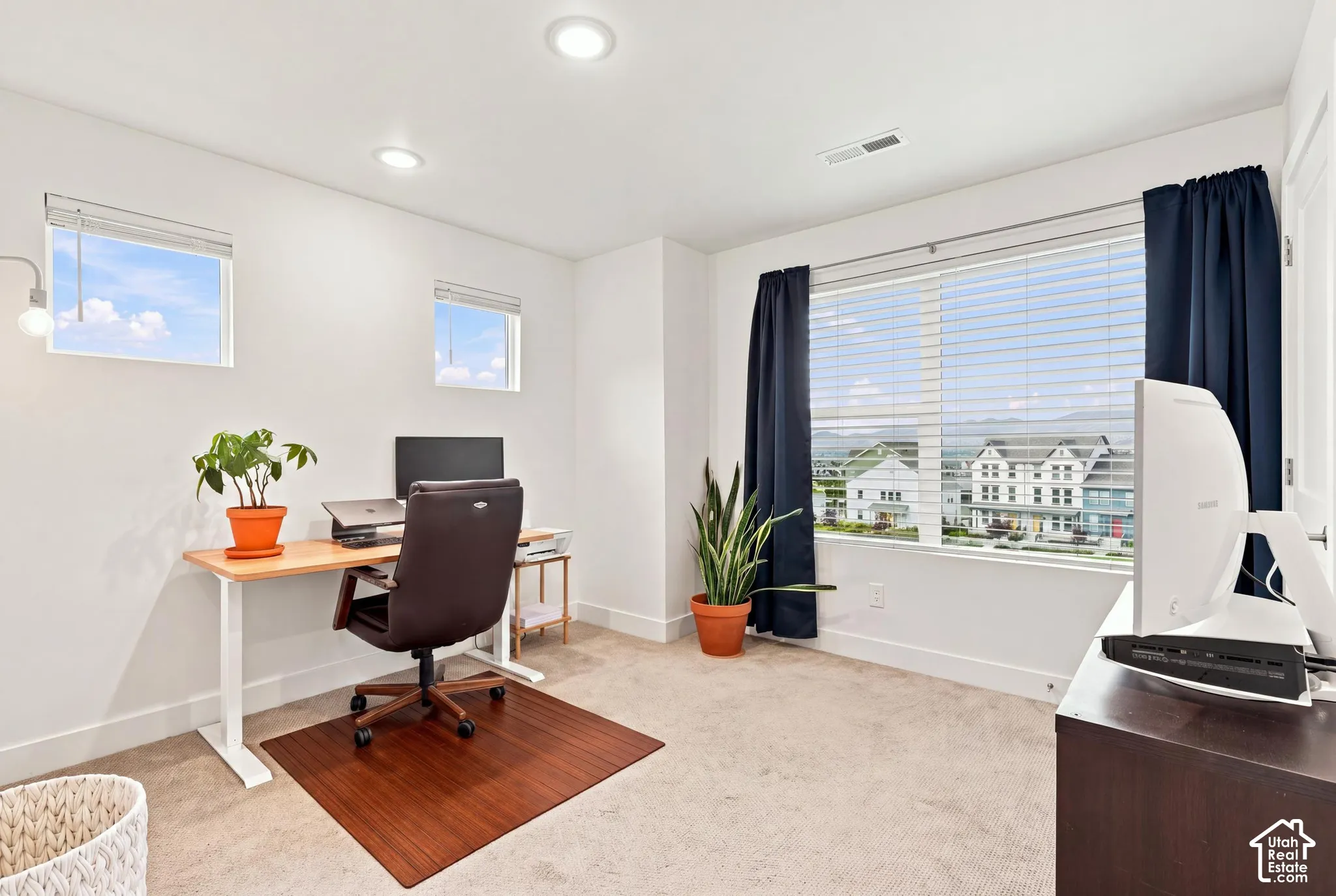 Third Bedroom with Mountain Views