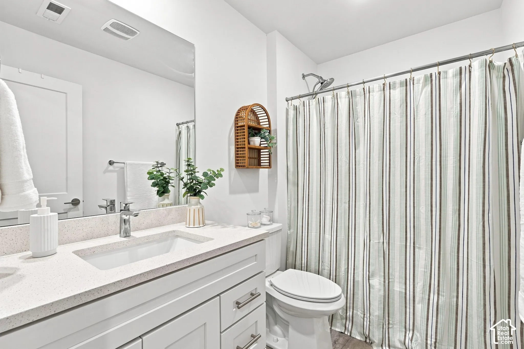 Full Bathroom on 3rd Level