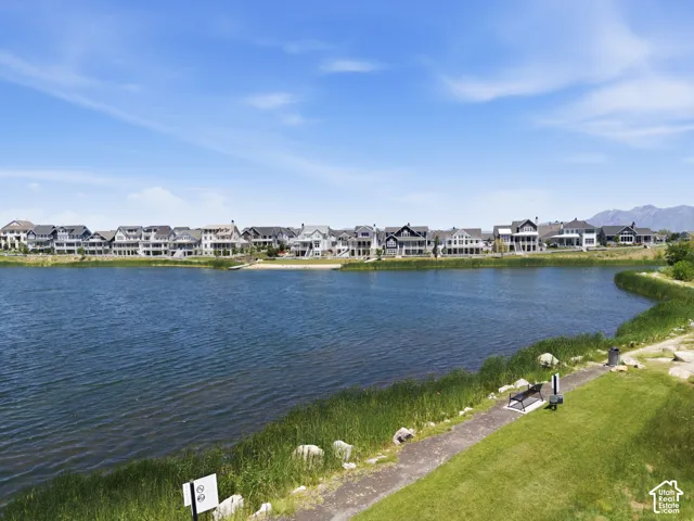 Oquirrh Lake