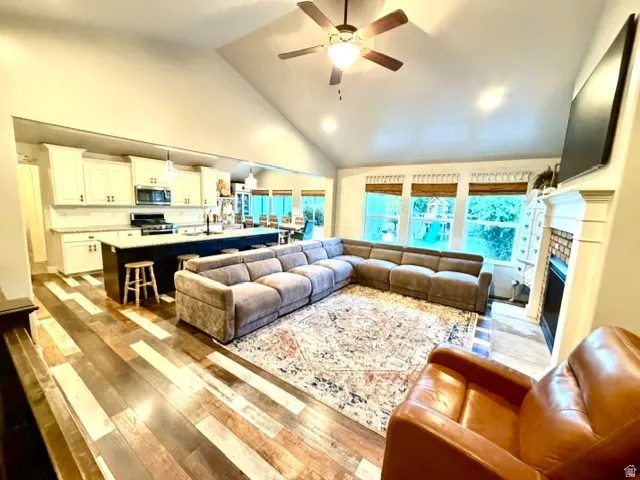 37 E 700 N #11, Mapleton, Utah 84664