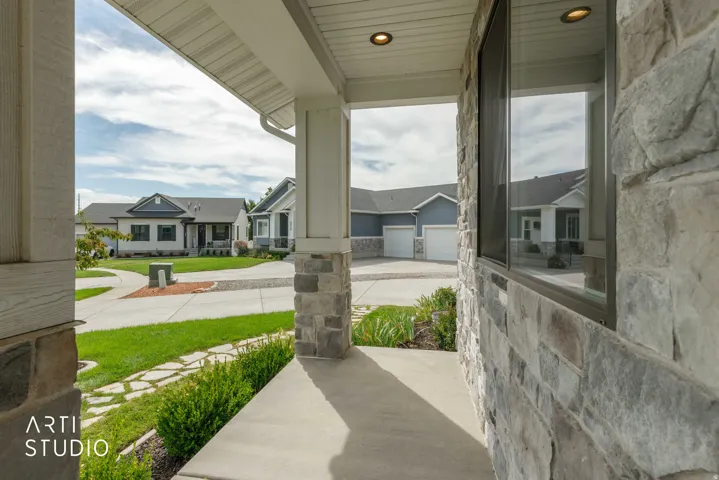 364 W Clark Cir, Farmington, Utah 84025