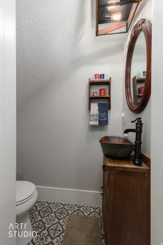 364 W Clark Cir, Farmington, Utah 84025
