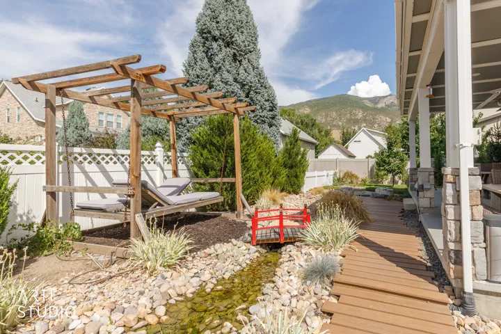 364 W Clark Cir, Farmington, Utah 84025