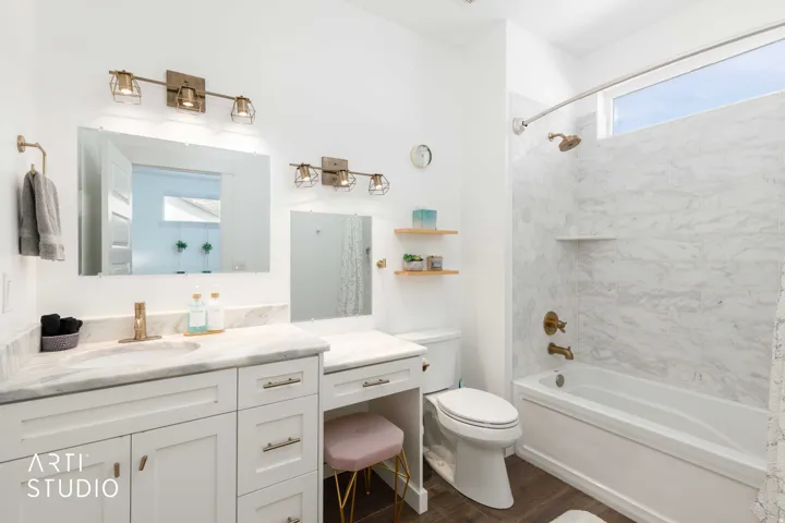 364 W Clark Cir, Farmington, Utah 84025