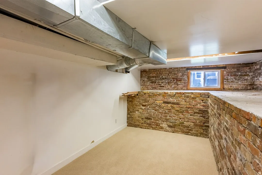 Storage room or possible 4th bedroom. Room includes closet.