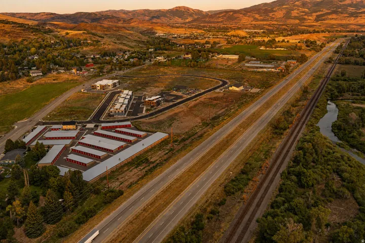 Prime Commercial Acreage along Freeway