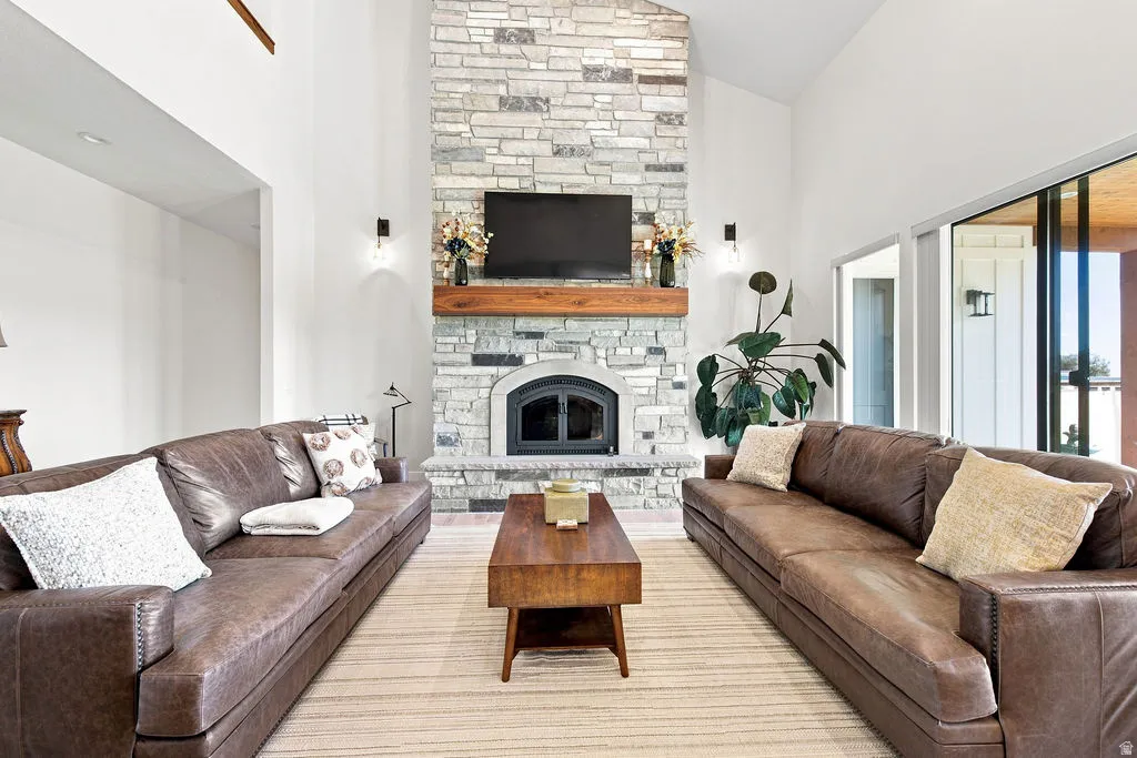 Soaring ceilings with recessed lighting