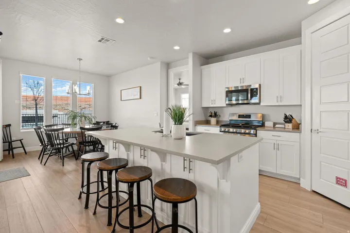 1359 N Paseos St, Washington, Utah 84780