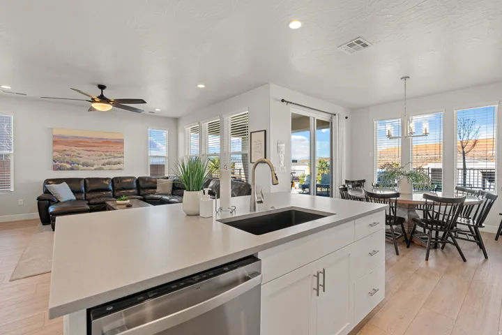 1359 N Paseos St, Washington, Utah 84780