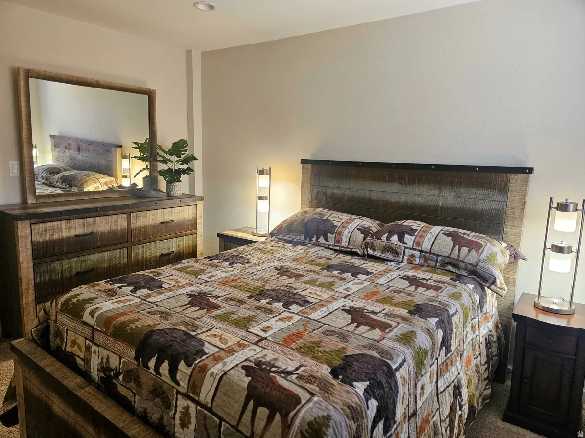 Recessed ceiling lighting