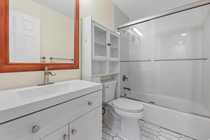 Full bathroom
