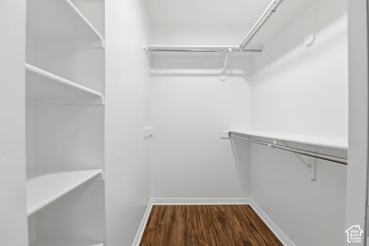 Walk-in closet