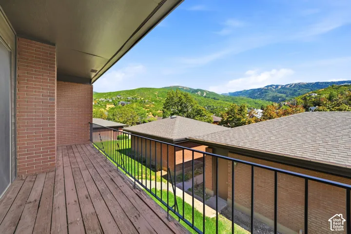 2009 Ridegwood Way, Bountiful, Utah 84010