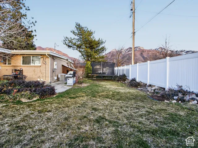 2744 E 7265 S, Cottonwood Heights, Utah 84121