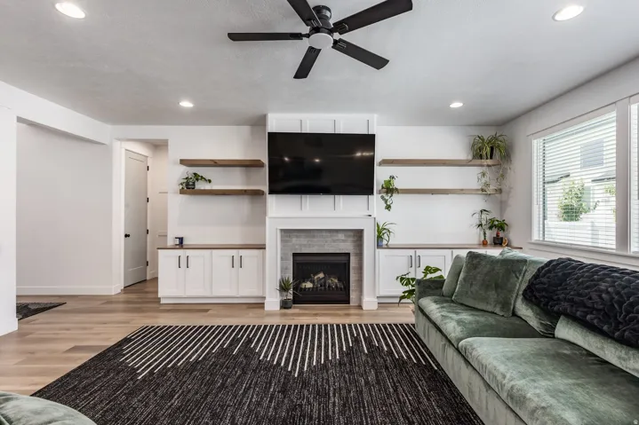 10926 S Glamis Dune Dr, South Jordan, Utah 84009