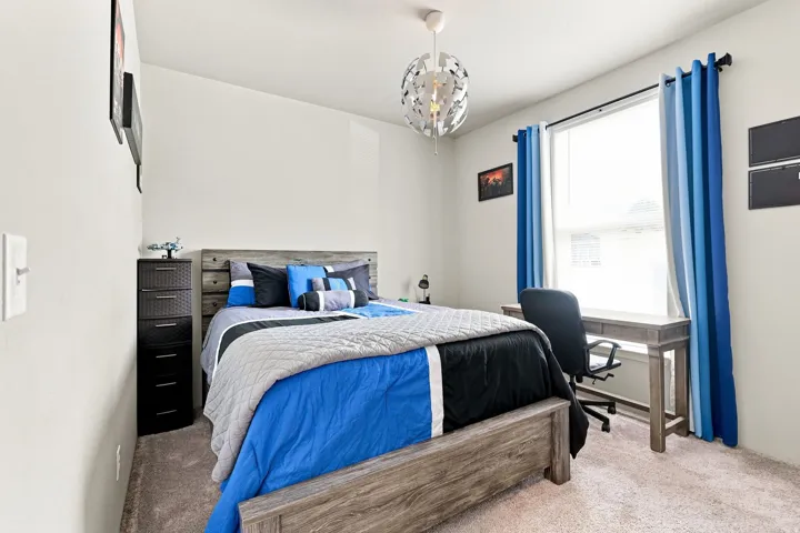 Recessed window with natural light and mounted curtain rod