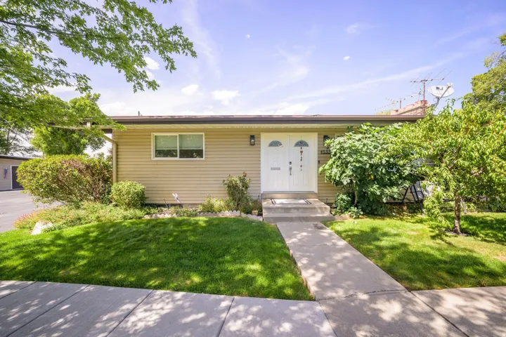 4533 S Tanglewood Dr, Holladay, Utah 84117