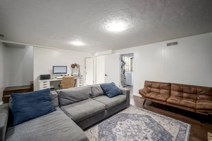 4533 S Tanglewood Dr, Holladay, Utah 84117