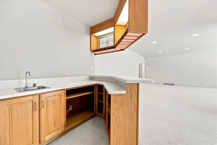 Built-in wet bar.
