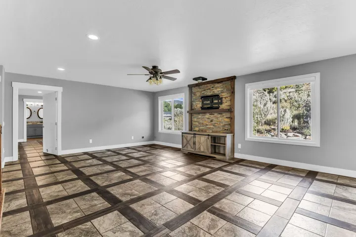 615 E Cherry Canyon Dr, Wanship, Utah 84017